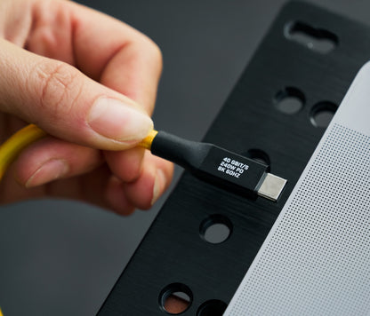 Câble USB-C court 40G coudé